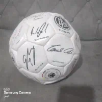 توپ فوتبال امضا شده کلکسیونی 2012