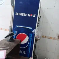 یخچال نوشابه در حد نو