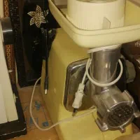 چرخ گوشت|خردکن، آسیاب، غذاساز|ابریشم, |دیوار