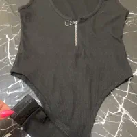 چند دست لباس زنانه