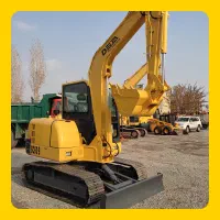 بیل‌مکانیکی تیغ انداختن همسطح‌سازی