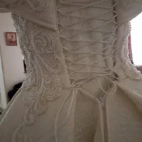 لباس عروس|لباس|ری, منصوریه منگل|دیوار
