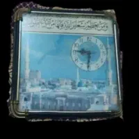 تعدادی ساعت دیواری