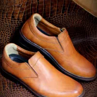 تولیدی کفش|کیف، کفش، کمربند|خرم‌آباد, |دیوار