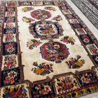 فرش بختیاری درحدنو گوشتدار