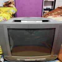 یک عدد تلویزیون قدیمی سامسونگ