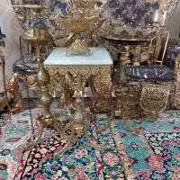 فروشنده خریدار ویترین...کنسول برنزی و لوازم تزئینی
