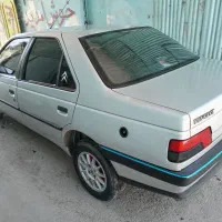 پژو ۴۰۵ نقره ای