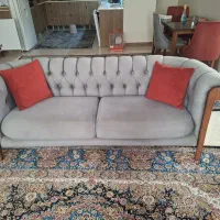 مبل راحتی چستر اصل ۸ نفره و میز نهارخوری ۴ نفره