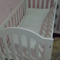 گهواره بچه همراه دوشک|تخت و سرویس خواب|نمشیر, |دیوار