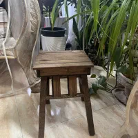 پایه چوبی برای گلدان نو نو