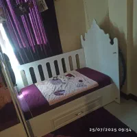 تخت خواب بچگانه|تخت و صندلی بچه|بومهن, |دیوار