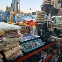 فروشنده سوپرمارکت وسوغات سرا