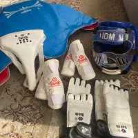 وسایل مبارزه و لباس تکواندو