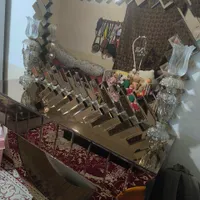 آیینه و کنسول و شمعدان
