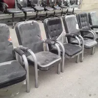 صندلی انتظار دست دوم در حد نو ۸عدد
