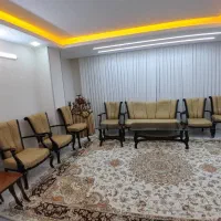 مبل کلاسیک نه نفره بسیار تمیز|مبلمان خانگی و میز عسلی|اصفهان, باغ فدک|دیوار