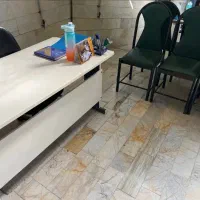 میز و‌صندلی