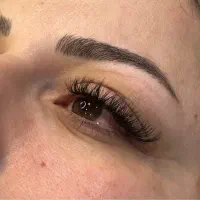 اکستنشن مژه کاشت مژه