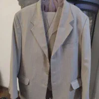 دو دست کت و شلوار مردانه