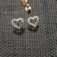 گوشواره میخی