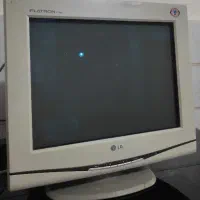 مانیتور و کیس کامپیوتر، بلندگو و اسپیکر