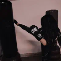 باشگاه کیک بوکسینگ ، فری فایتینگ بانوان