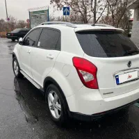 سانگ یانگ کره ای 2015 شاسی بلند. دو‌دفرانسیل