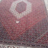 فرش ماشینی  ۷۰۰شانه نو در ابعاد ۴/۵متر×۱/۸۷ متر