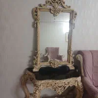 آیینه و میز کنسول