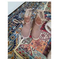 چکمه هابه علت اینکه دخترم بزرگ شده