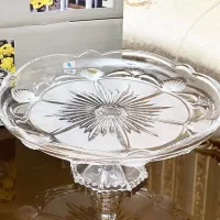 دیس پایه دار میوه و شیرینی