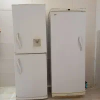 یک عدد یخچال فریزر و یک عددیخچال دو درب