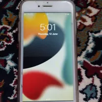 اپل iPhone 6s با حافظهٔ ۱۶ گیگابایت
