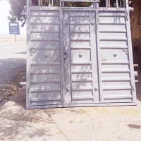 درب حیاط ماشین رو