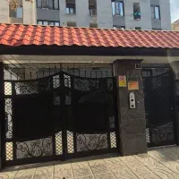 زوج سرایدار ایرانی