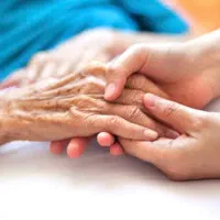 خواهان پرستار سالمند