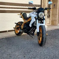 بنلی ۳۰۰ فیس سی بی