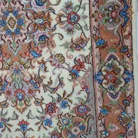 فرش دستبافت زرنیم خطیبی رج۴۰ ابعاد (۱×۱/۵)