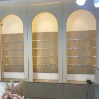 ویترین و رگال
