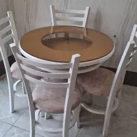 میز چهار نفره