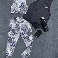 استخدام مدل لباس