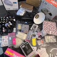 وسایل کاشت ناخن|آرایشگاه و سالن‌های زیبایی|اصفهان, باغ زیار|دیوار