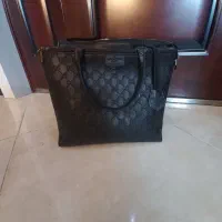 کیف در حد نو|کیف، کفش، کمربند|اصفهان, رزمندگان|دیوار