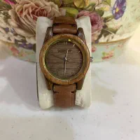 ساعت مچی چوبی