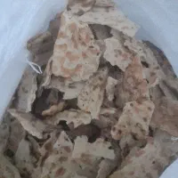 نان خشک برای دام