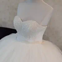 کرایه و فروش لباس عروس اسکارلت