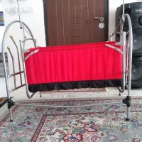 دو عدد تخت خواب نوزاد کاملا سالم