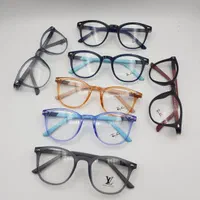 عینک طبی بچه گانه نشکن ژله ای دسته فنر دودی آفتابی