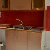 یک واحد آپارتمان ۱۳۰متری تکواحدی تروتمیز